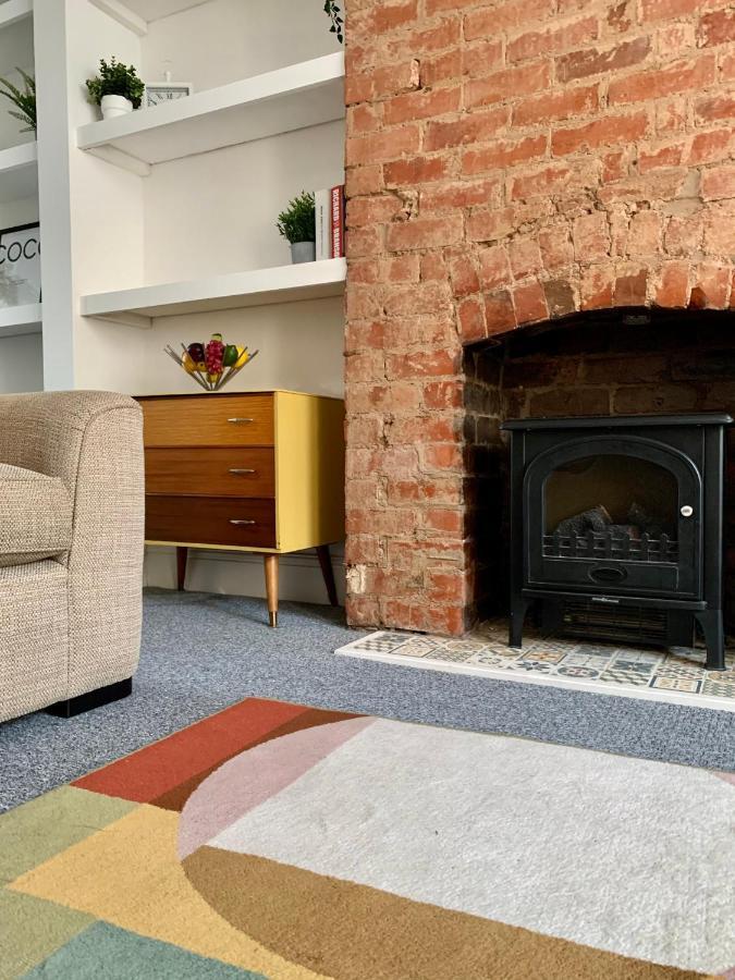 Contemporary 2 Bedroom Victorian Town House - Sleeps Up To 6 Kimberley  Exteriör bild