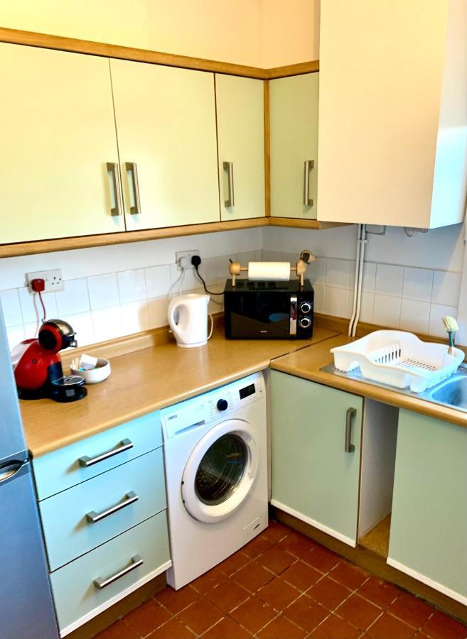 Contemporary 2 Bedroom Victorian Town House - Sleeps Up To 6 Kimberley  Exteriör bild